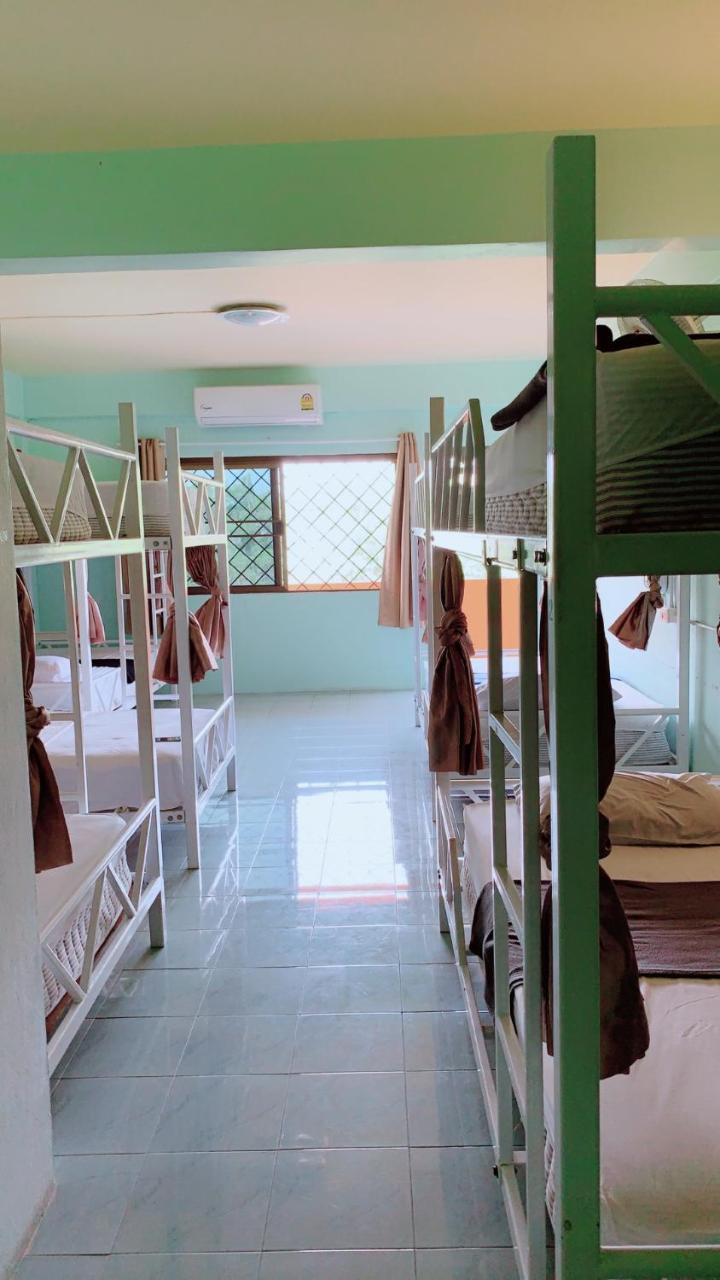 Cube Hostel Крабі Екстер'єр фото